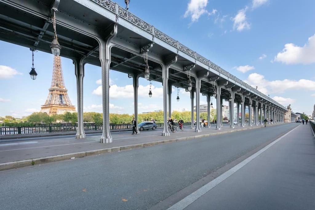 Elegant Haussmannien De Luxe Proche Du Trocadero Et De La Tour Eiffel Parijs