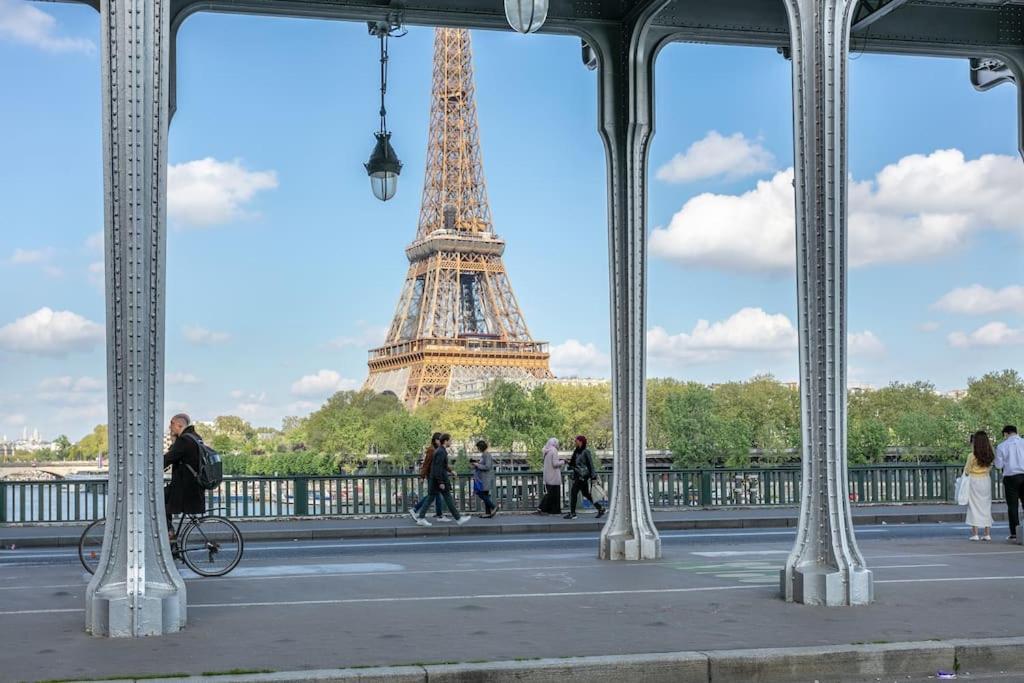 Elegant Haussmannien De Luxe Proche Du Trocadero Et De La Tour Eiffel Appartement Parijs